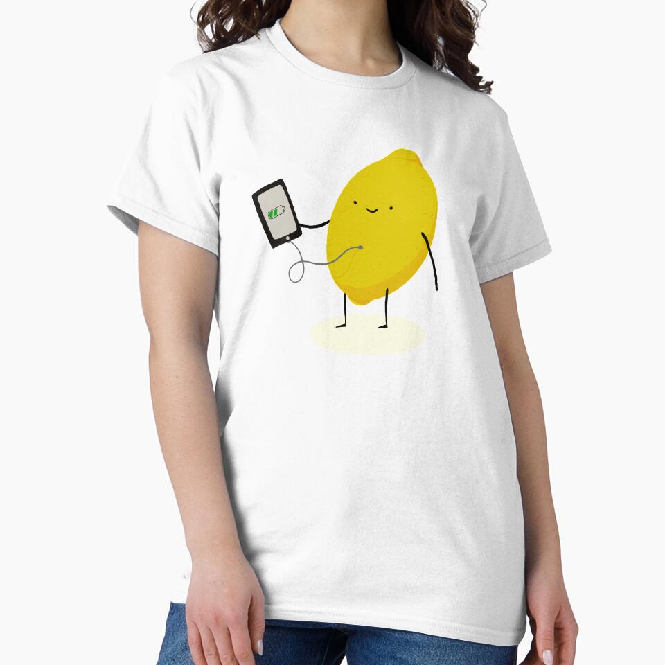 Lemon charges smartphone Classic T-Shirt